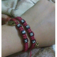 Couple bracelets | His lock, hers key | bordeaux rood | relatie kado | armbandenset
